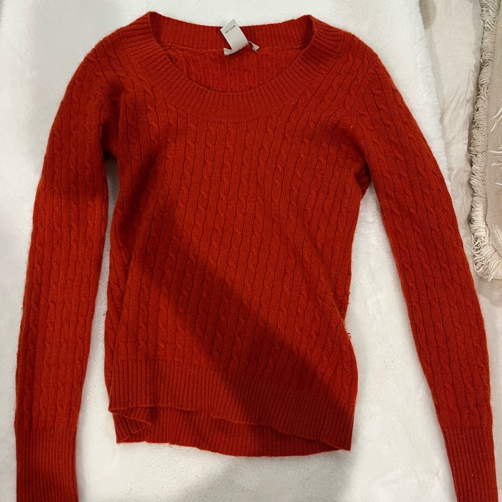 Tweeds Women's Crew Neck Sweater - Rich Red